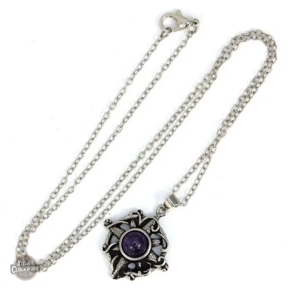Pendentif Devil One, l'audace du style dandy