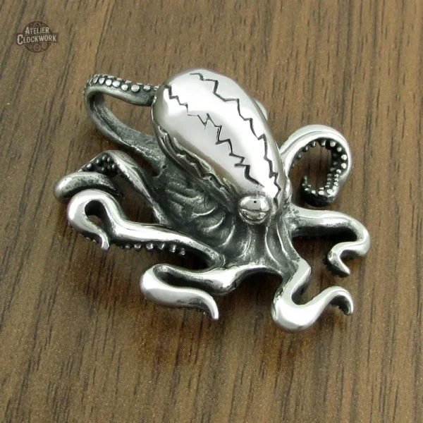 Pendentif dandy en acier, inspiration marine