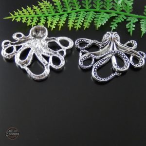 Bijou en métal inspiré par le poulpe, style steampunk