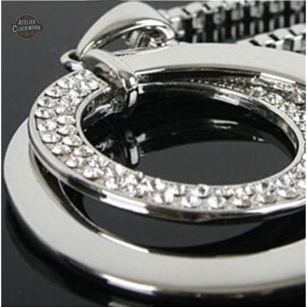 Accessoire steampunk féminin au style distinctif