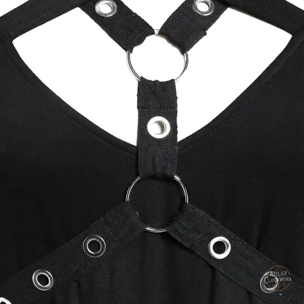 Vêtement noir à épaules dénudées pour un style gothique