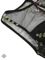 Robe à fleurs vintage pour une allure steampunk