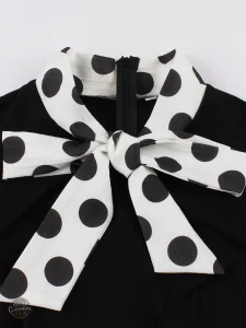 Robe Victorienne à Pois Noirs et Blancs