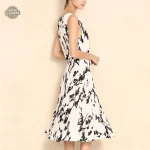 Vêtement steampunk femme avec design floral unique