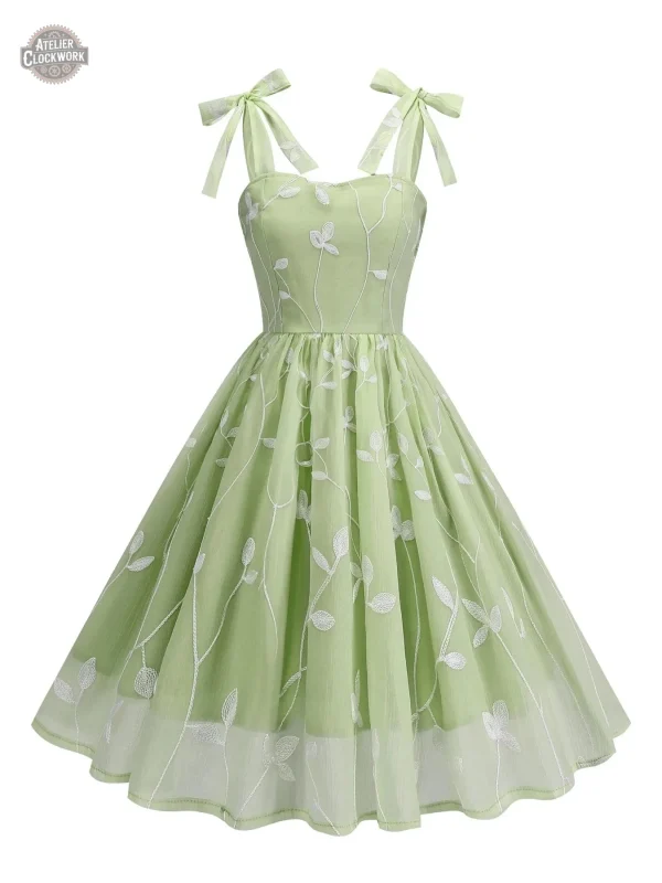 Robe Steampunk avec détails brodés raffinés