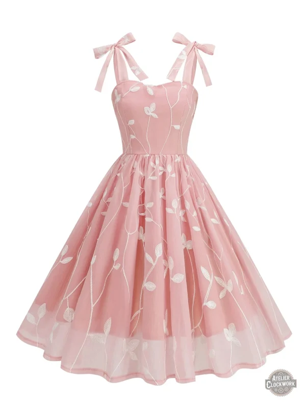 Robe avec broderies délicates, inspiration steampunk