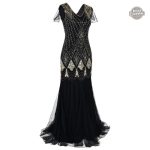 Robe gothique steampunk avec détails raffinés