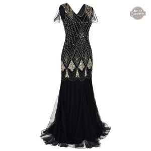 Robe gothique steampunk avec détails raffinés