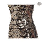 Robe chic inspirée du gothique, alliant passé et futur