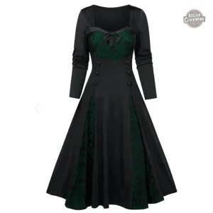 Robe gothique médiévale avec détails raffinés