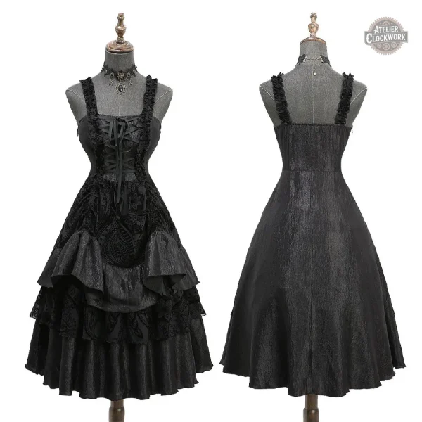 Robe gothique avec volants élégants