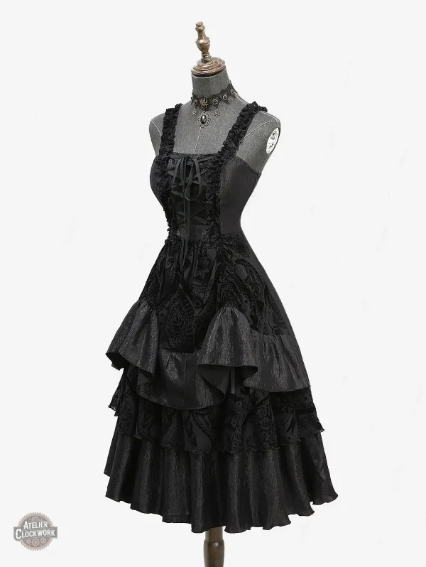 Vêtements steampunk pour femme raffinée