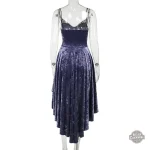 Robe gothique femme : velours noir et violet harmonieux
