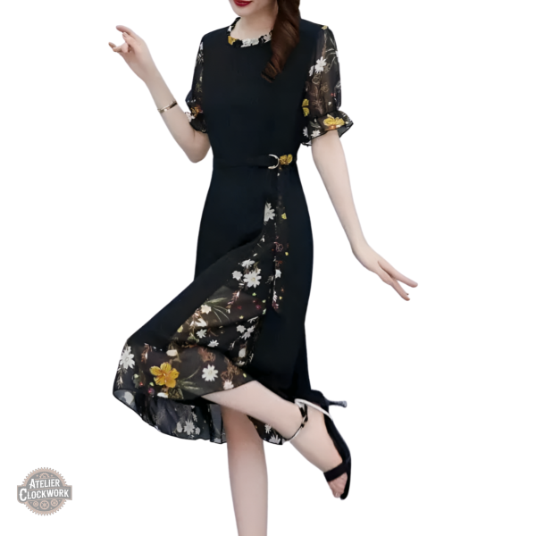 Robe élégante noire à fleurs pour un look vintage