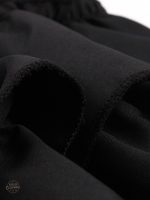 Élégance sombre avec cette robe noire gothique