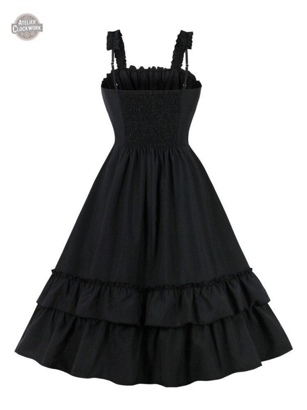 Robe noire au style gothique affirmé et tendance