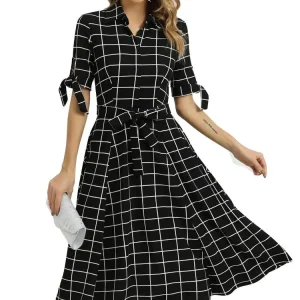Robe noire à carreaux élégante et gothique