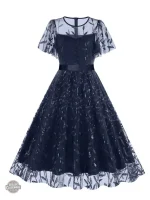 Tenue féminine en dentelle pour occasions spéciales