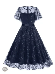 Tenue féminine en dentelle pour occasions spéciales