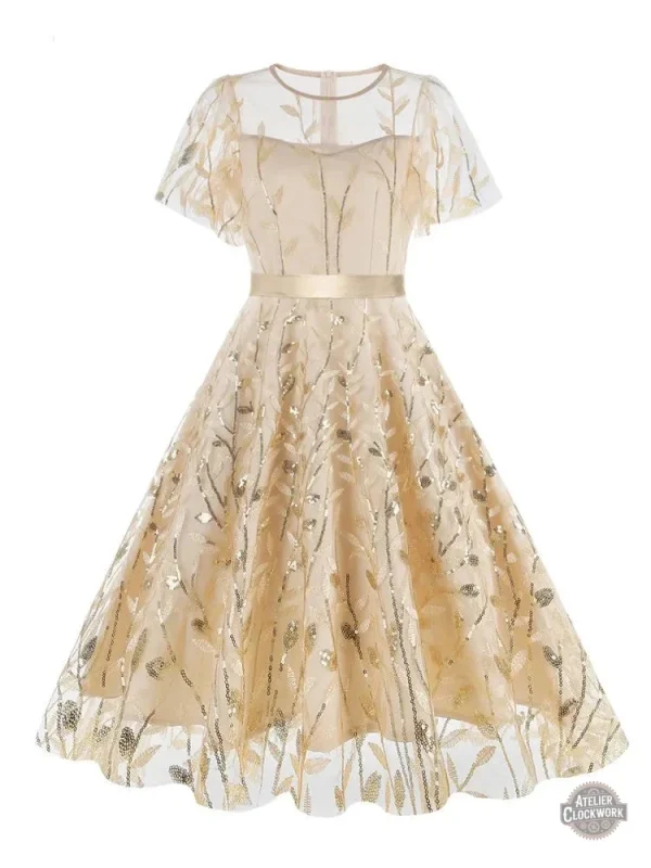 Vêtement steampunk en dentelle délicate