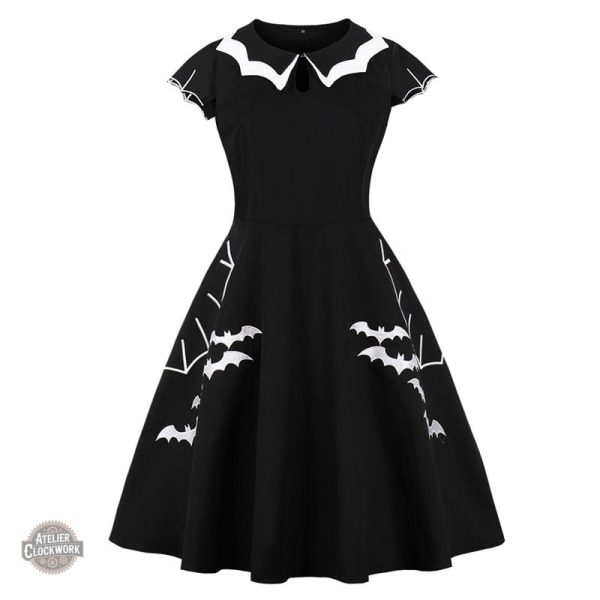 Robe sombre et chic pour célébrations d'Halloween