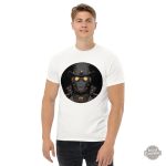 Tee Shirt avec un motif Steampunk distinctif