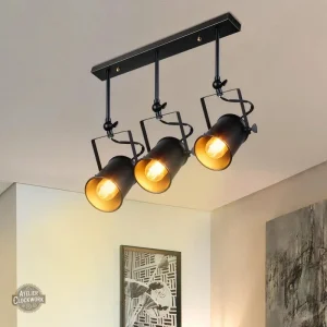 Lampe à projecteur Pinewood au design industriel