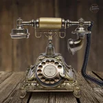 Appareil de communication rétro au design steampunk