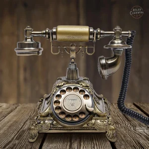 Appareil de communication rétro au design steampunk