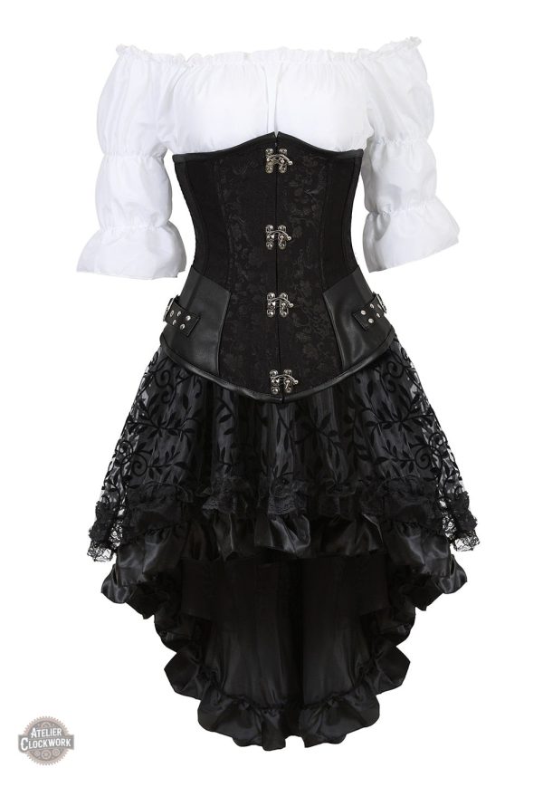 Costume femme style pirate avec éléments steampunk