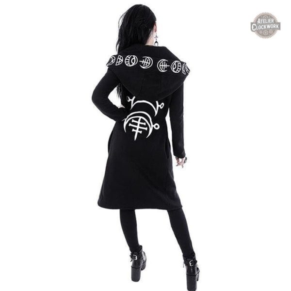 Veste gothique avec une touche punk pour femmes